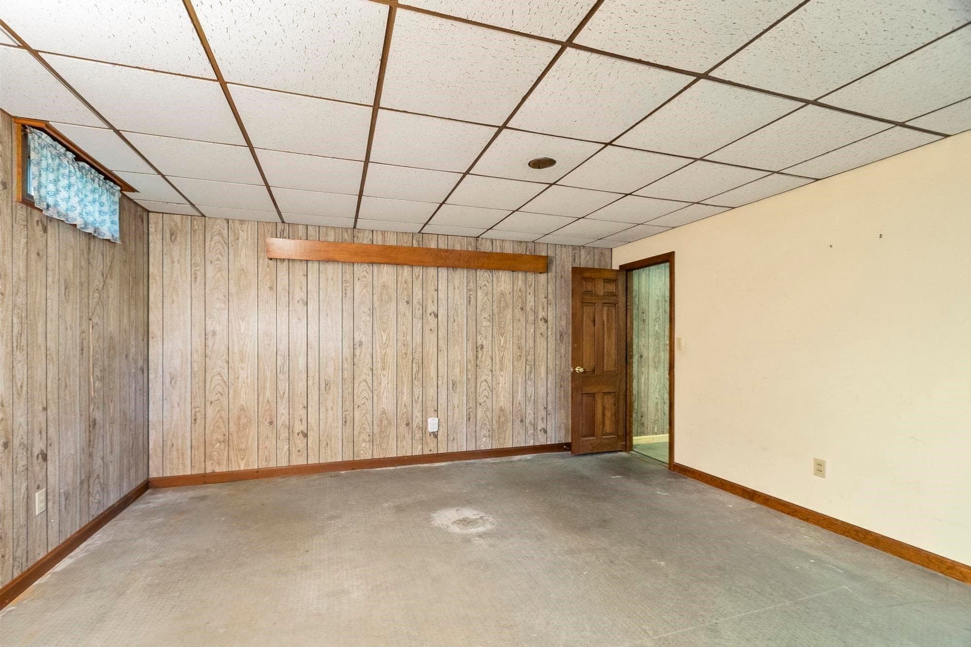 Single Family Residence at 9 Laurel Ln, Princeton MA 01541, Princeton, photo 22 of 40