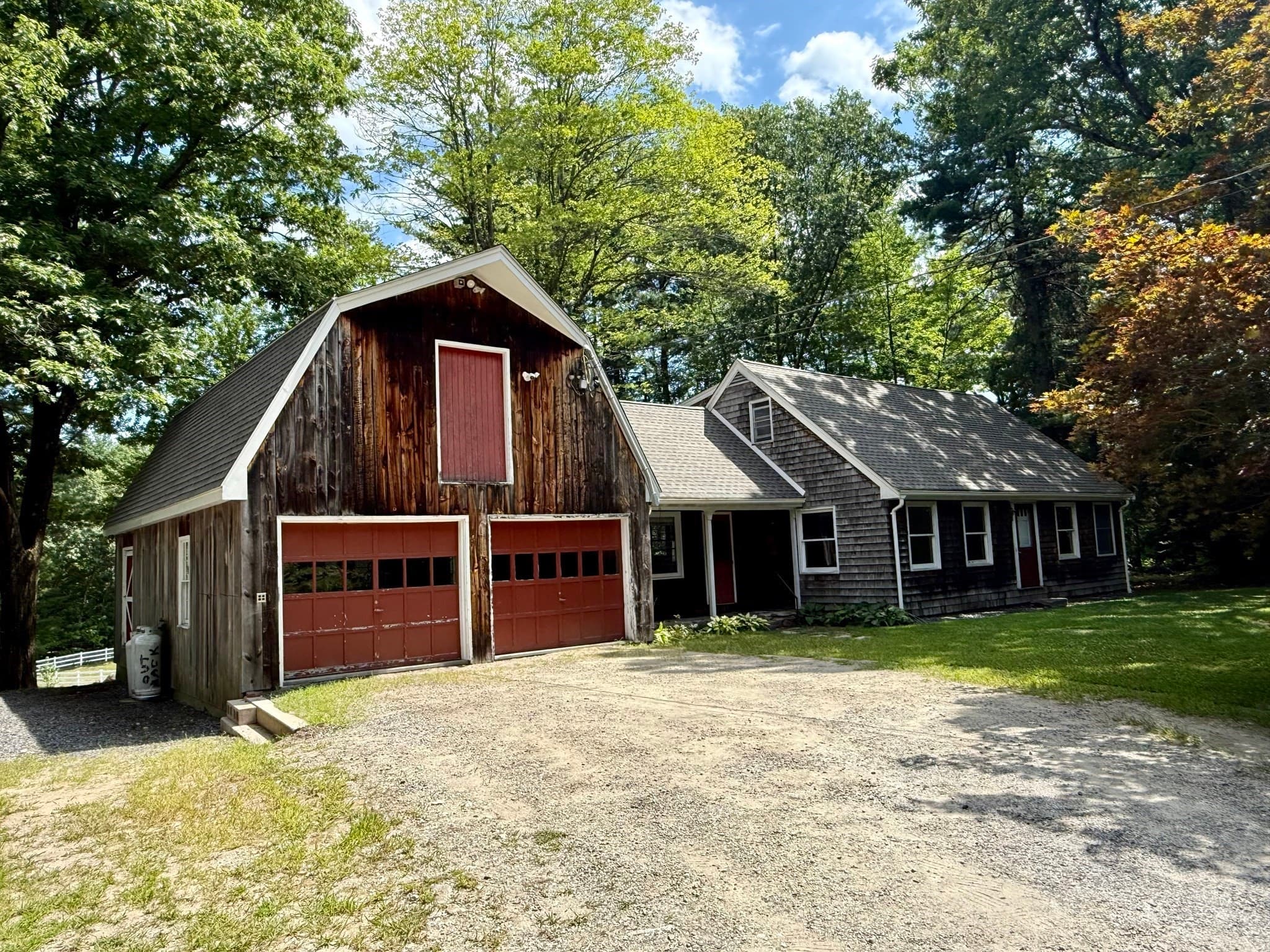 Single Family Residence at 9 Laurel Ln, Princeton MA 01541, Princeton, photo 14 of 40
