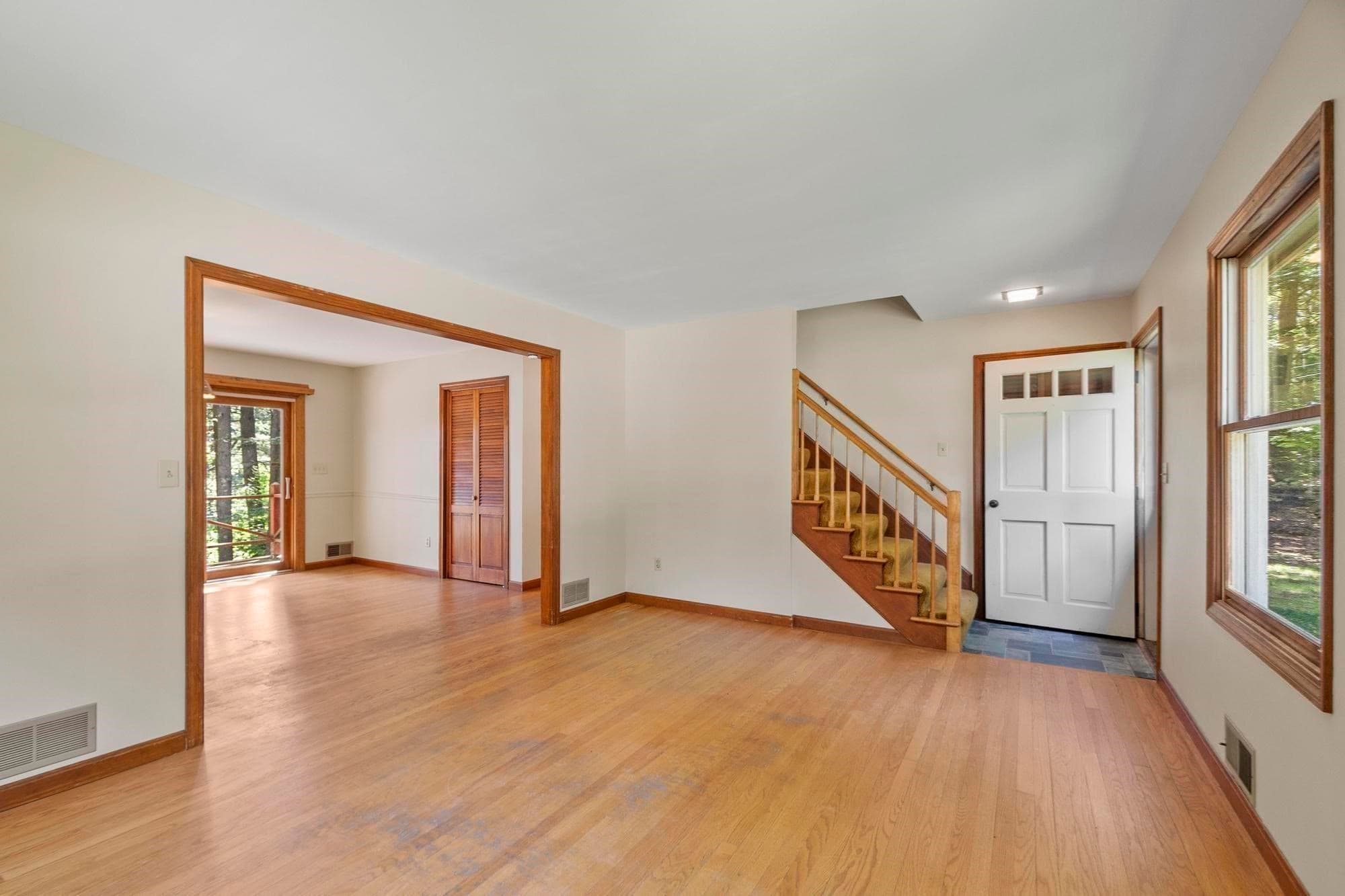 Single Family Residence at 9 Laurel Ln, Princeton MA 01541, Princeton, photo 4 of 40