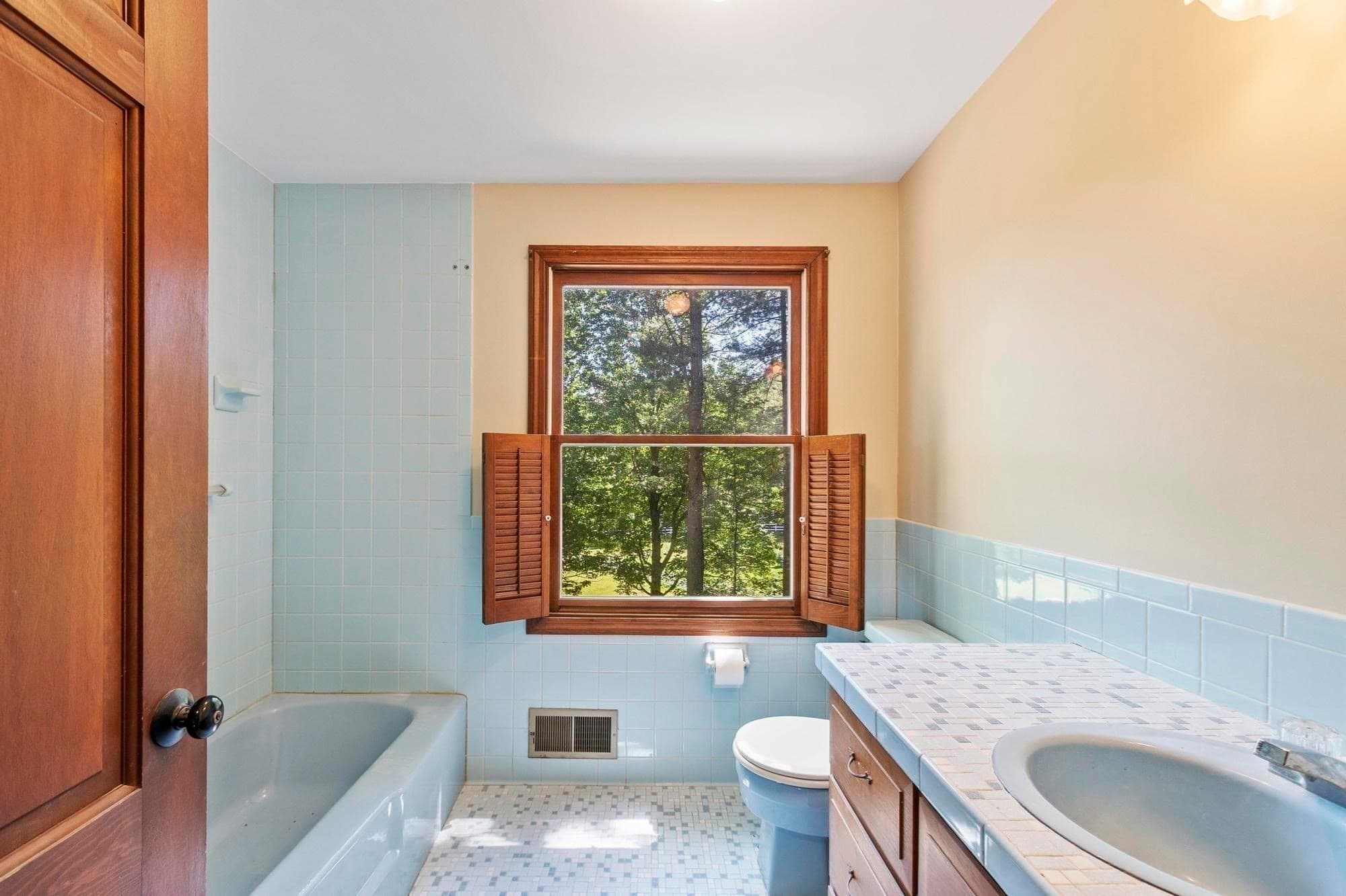 Single Family Residence at 9 Laurel Ln, Princeton MA 01541, Princeton, photo 25 of 40