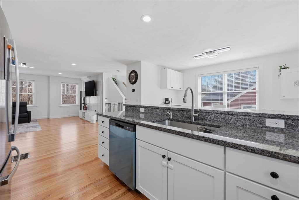 670A Burncoat St # A, Worcester MA 01606 photo 3