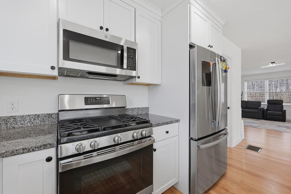 670A Burncoat St # A, Worcester MA 01606 photo 8