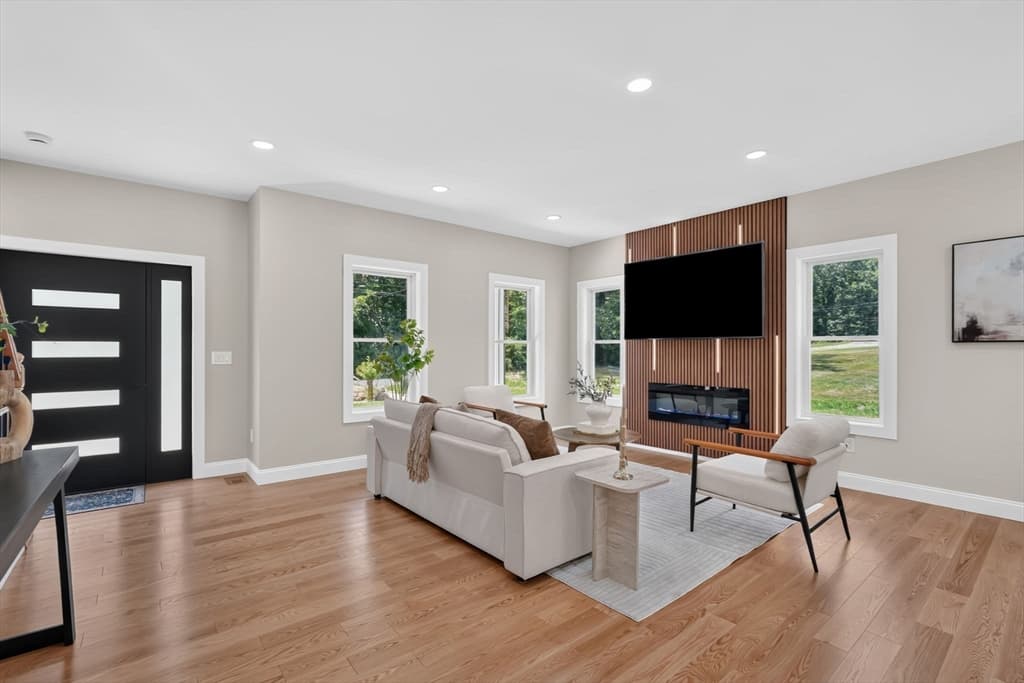 Single Family Residence at 139 Middle Rd, Southampton MA 01073, Southampton, photo 17 of 42