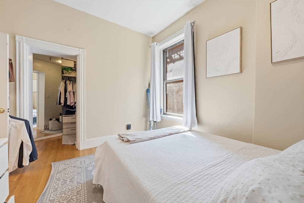 Condominium at 362-366 Commonwealth # 4D, Boston MA 02115, photo 10 of 20