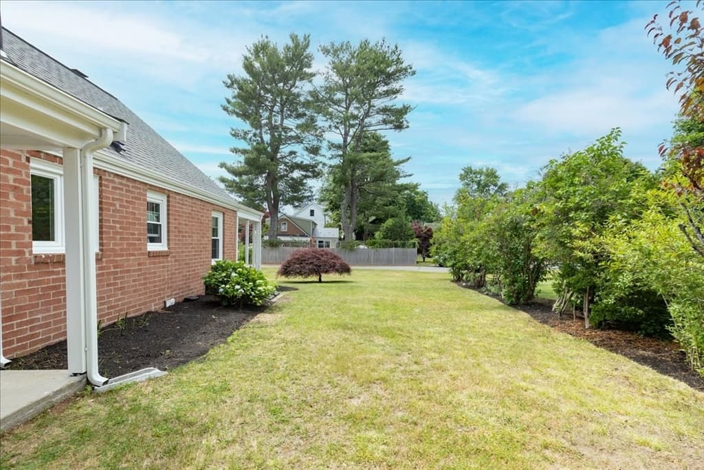 47 Cherry St, Newton MA 02465 photo 32