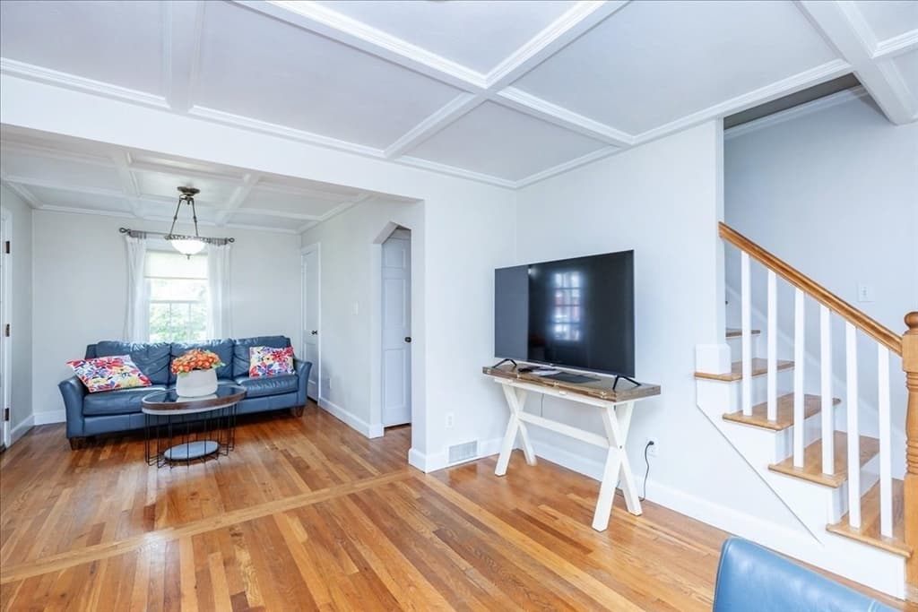 47 Cherry St, Newton MA 02465 photo 8