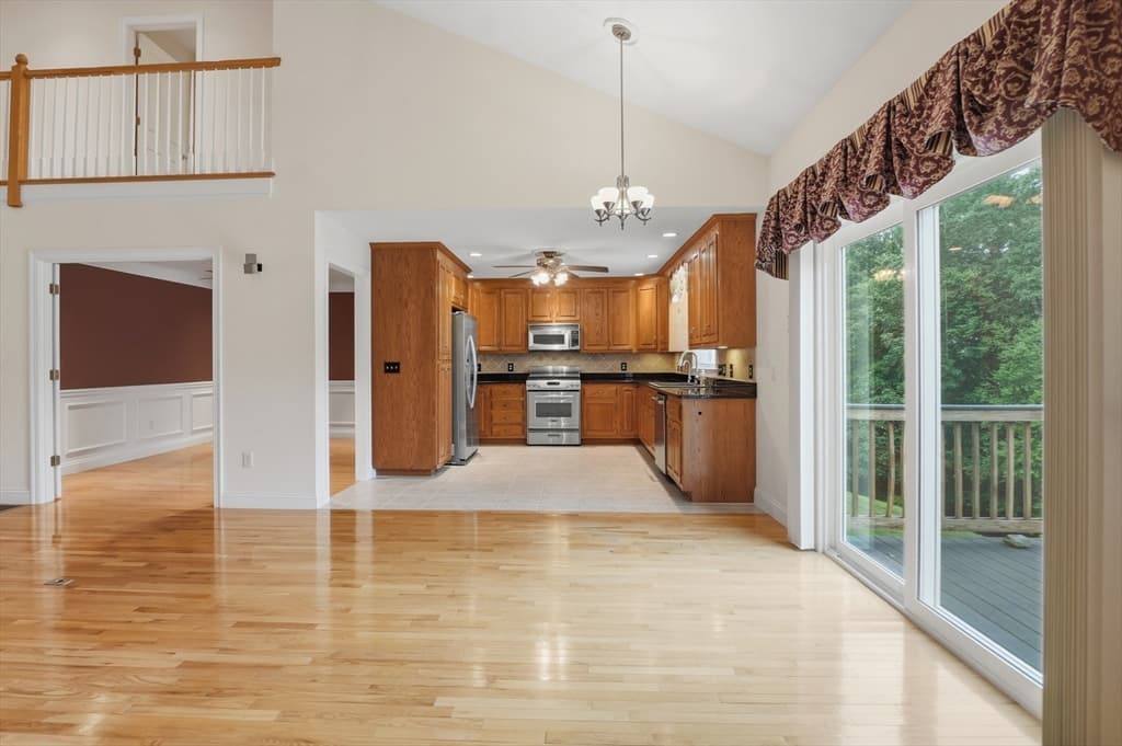 Condominium at 168 Horne Way # 168, Millbury MA 01527, Millbury, photo 10 of 29