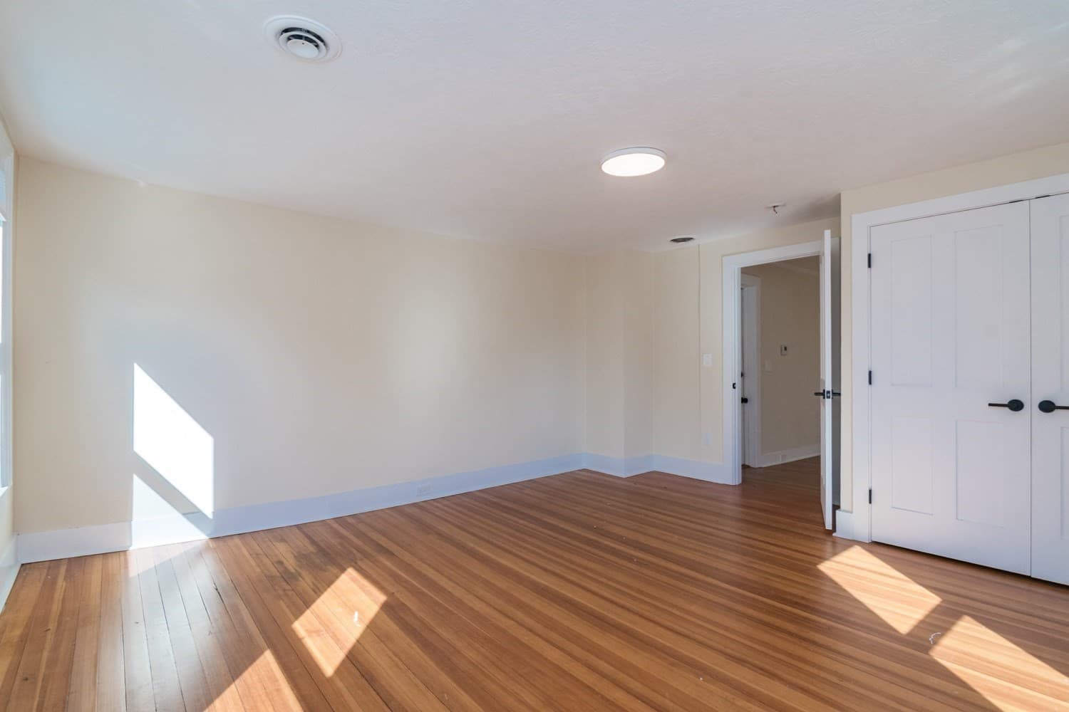 Condominium at 180 State Street # B, Northampton MA 01060, Northampton, photo 12 of 28