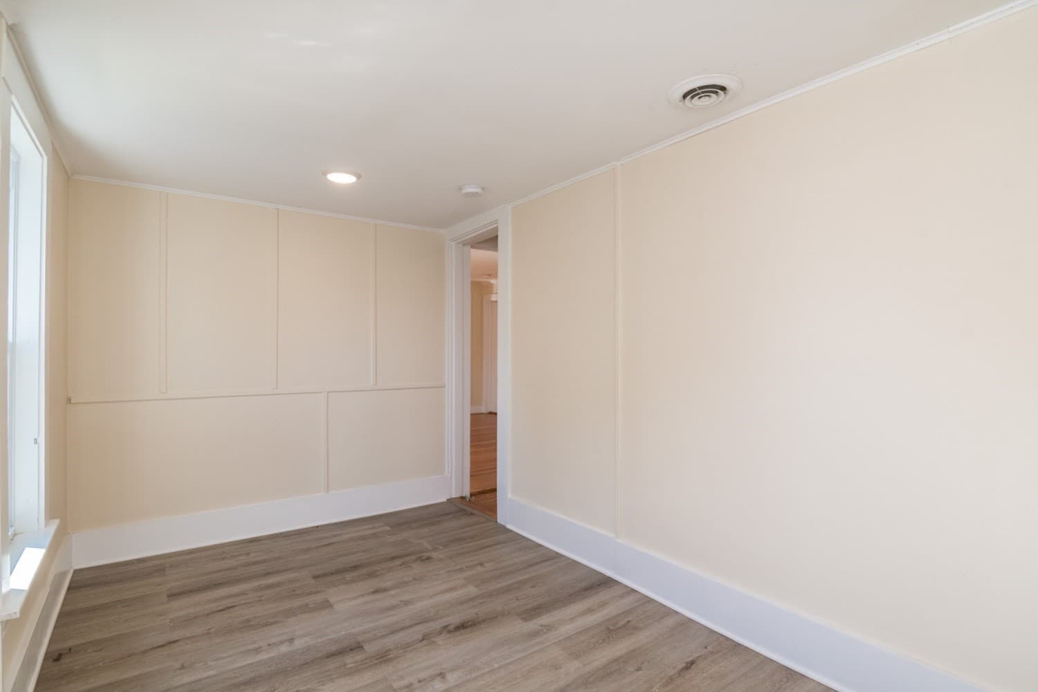 Condominium at 180 State Street # B, Northampton MA 01060, Northampton, photo 22 of 28