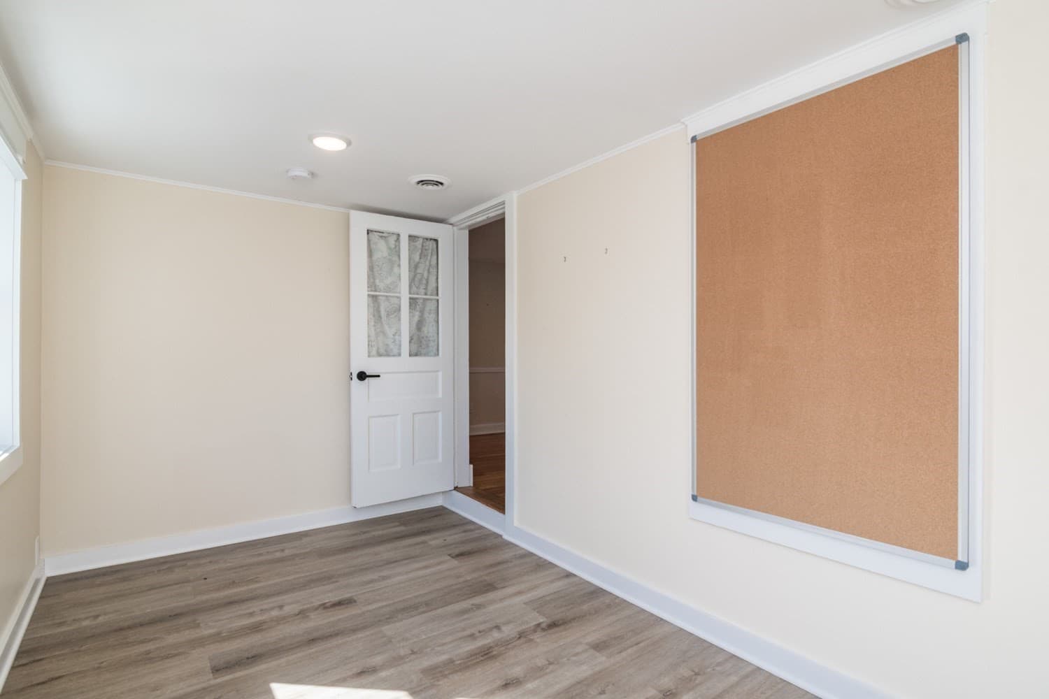 Condominium at 180 State Street # B, Northampton MA 01060, Northampton, photo 20 of 28