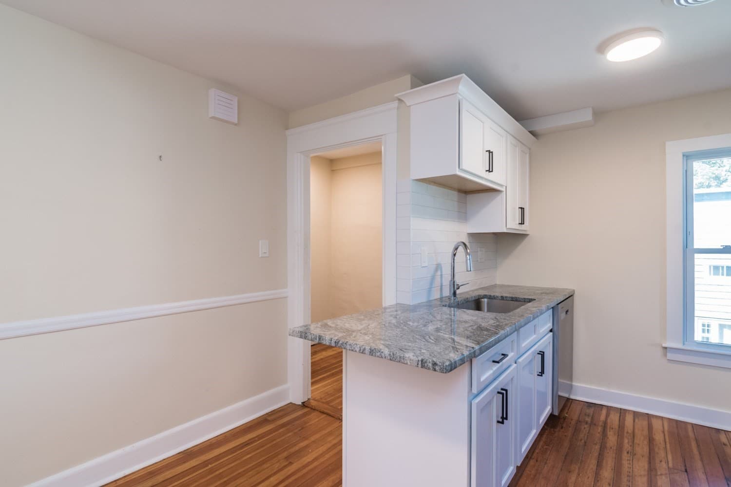 Condominium at 180 State Street # B, Northampton MA 01060, Northampton, photo 9 of 28