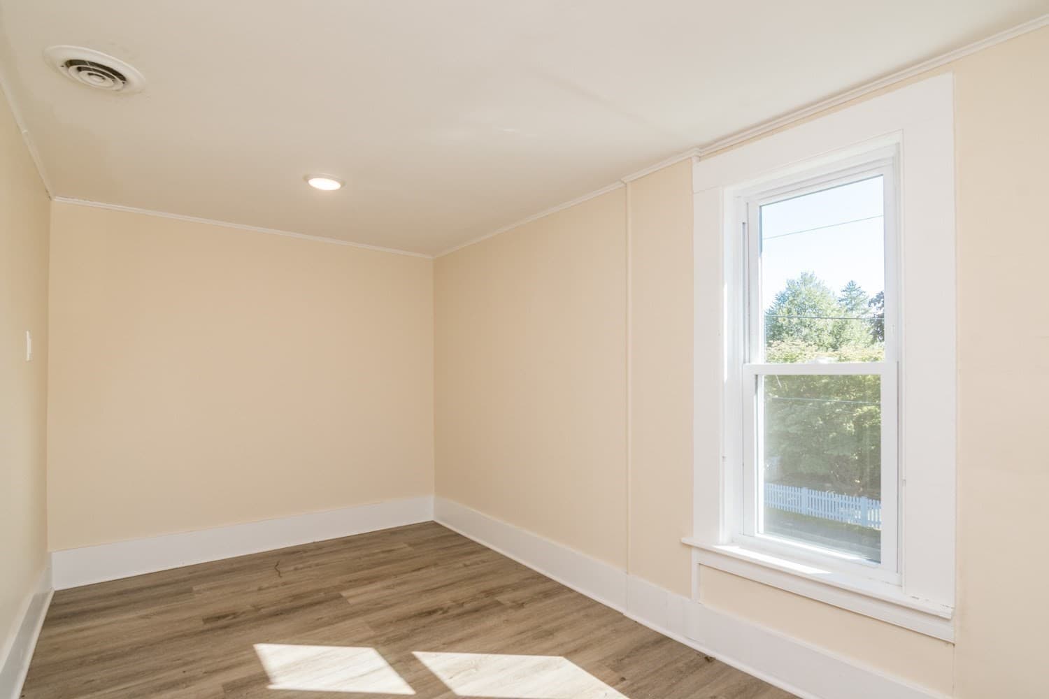 Condominium at 180 State Street # B, Northampton MA 01060, Northampton, photo 21 of 28