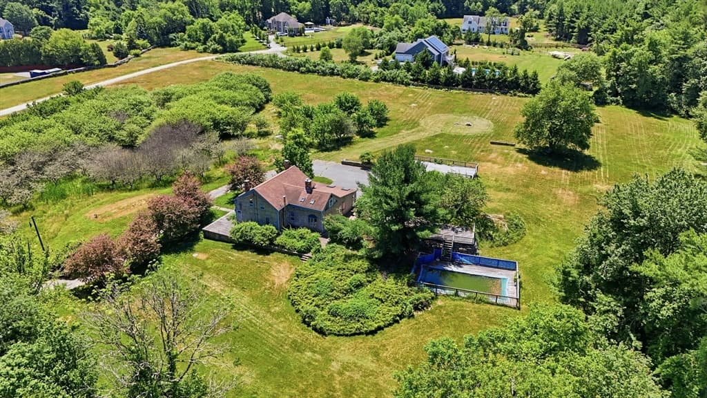 126 Lucy Little Rd, Dartmouth MA 02747 photo 15