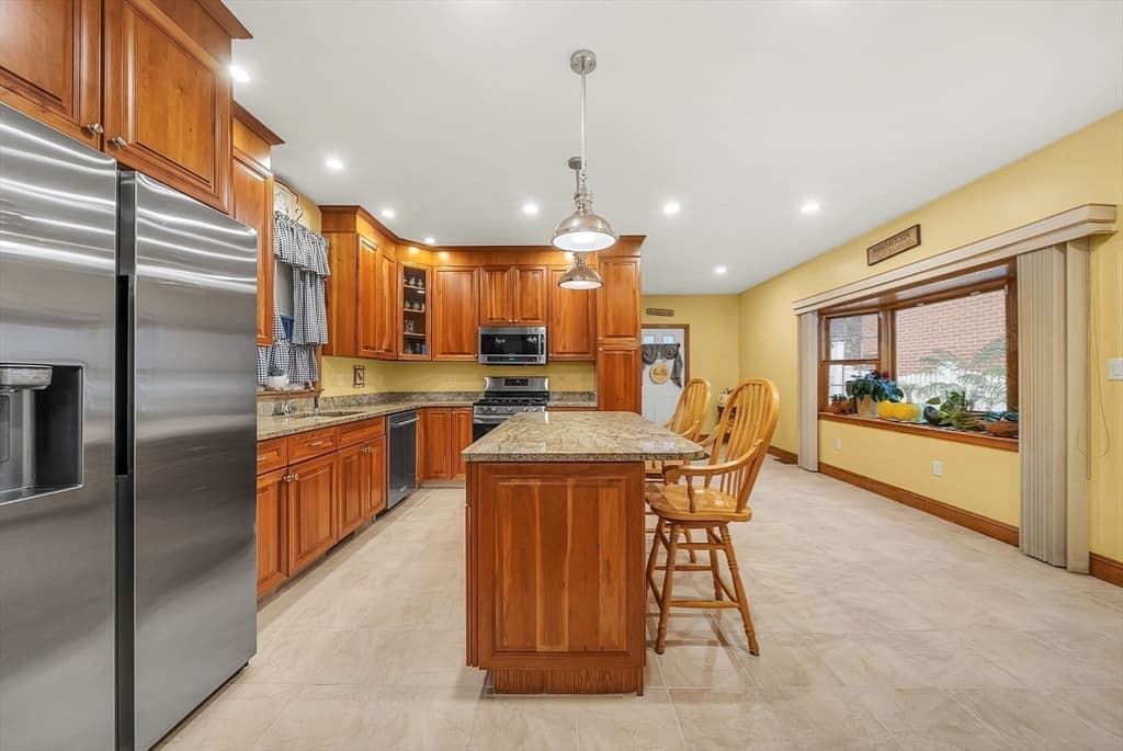 Single Family Residence at 13 Oak St, Boston MA 02129, Boston, photo 17 of 30