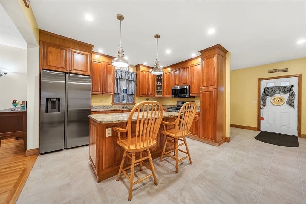 Single Family Residence at 13 Oak St, Boston MA 02129, Boston, photo 16 of 30
