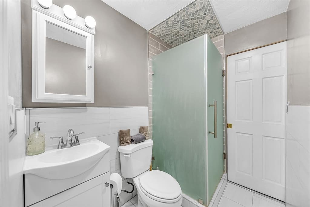 Single Family Residence at 13 Oak St, Boston MA 02129, Boston, photo 26 of 30