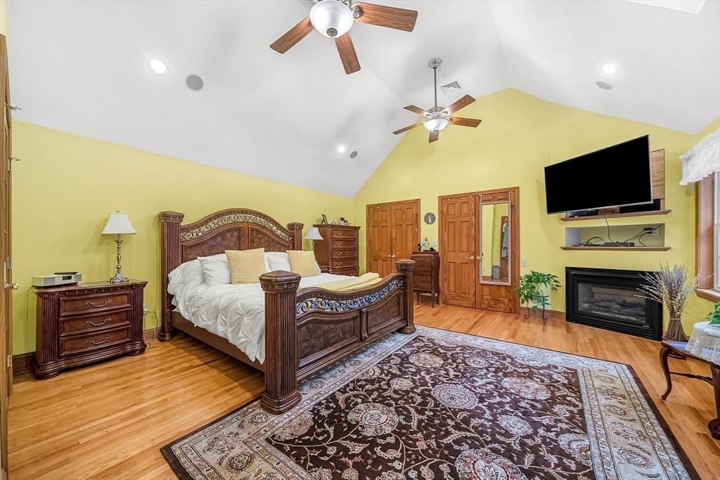 Single Family Residence at 13 Oak St, Boston MA 02129, Boston, photo 20 of 30
