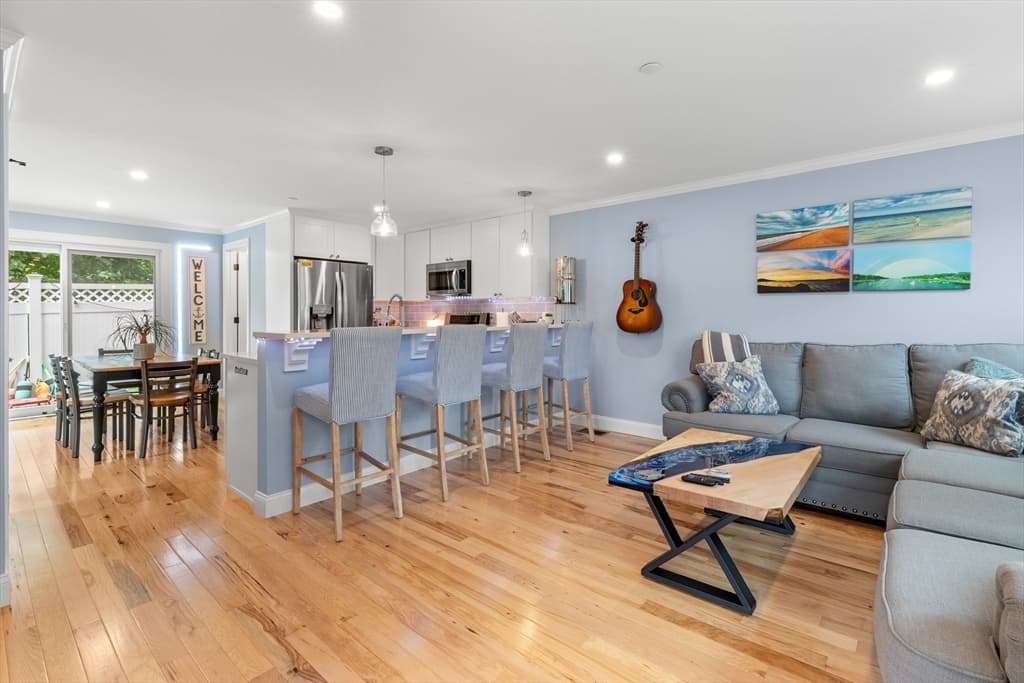 Condominium at 83 High Street # 4, Ipswich MA 01938, photo 5 of 34