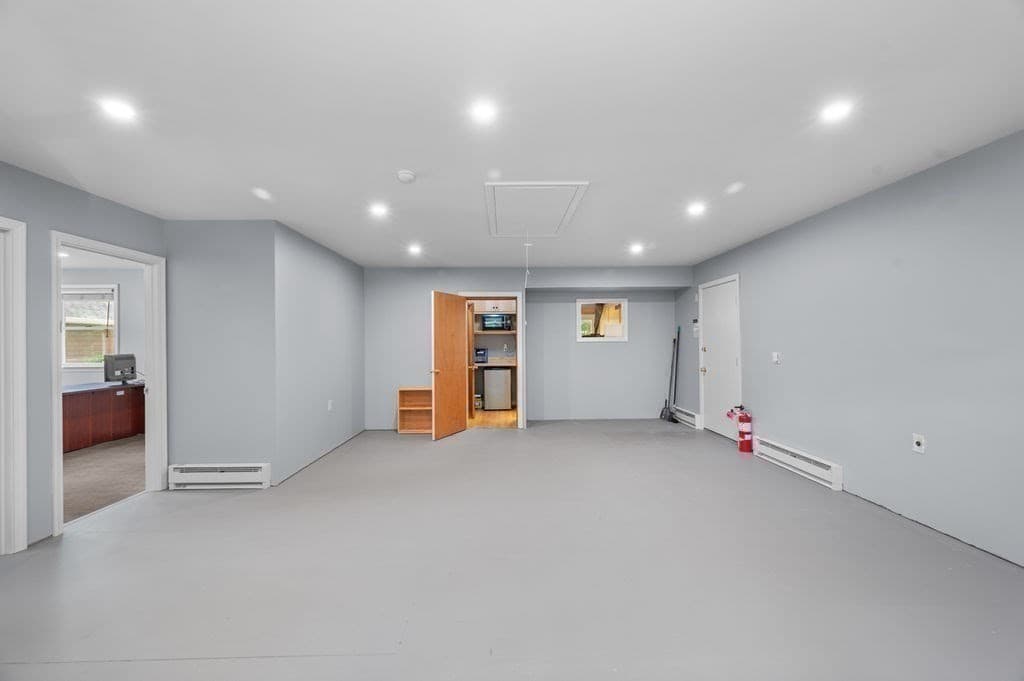 Commercial Sale at 4 Fern Avenue, Amesbury MA 01913, photo 35 of 42