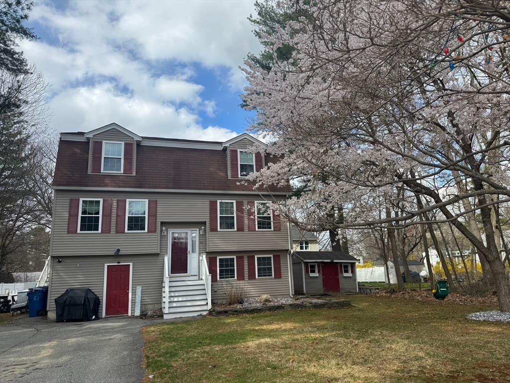 103 Sarno Ln, Tewksbury MA 01876