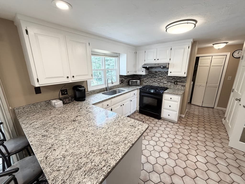 293 Davis Street, Northborough MA 01532 photo 13