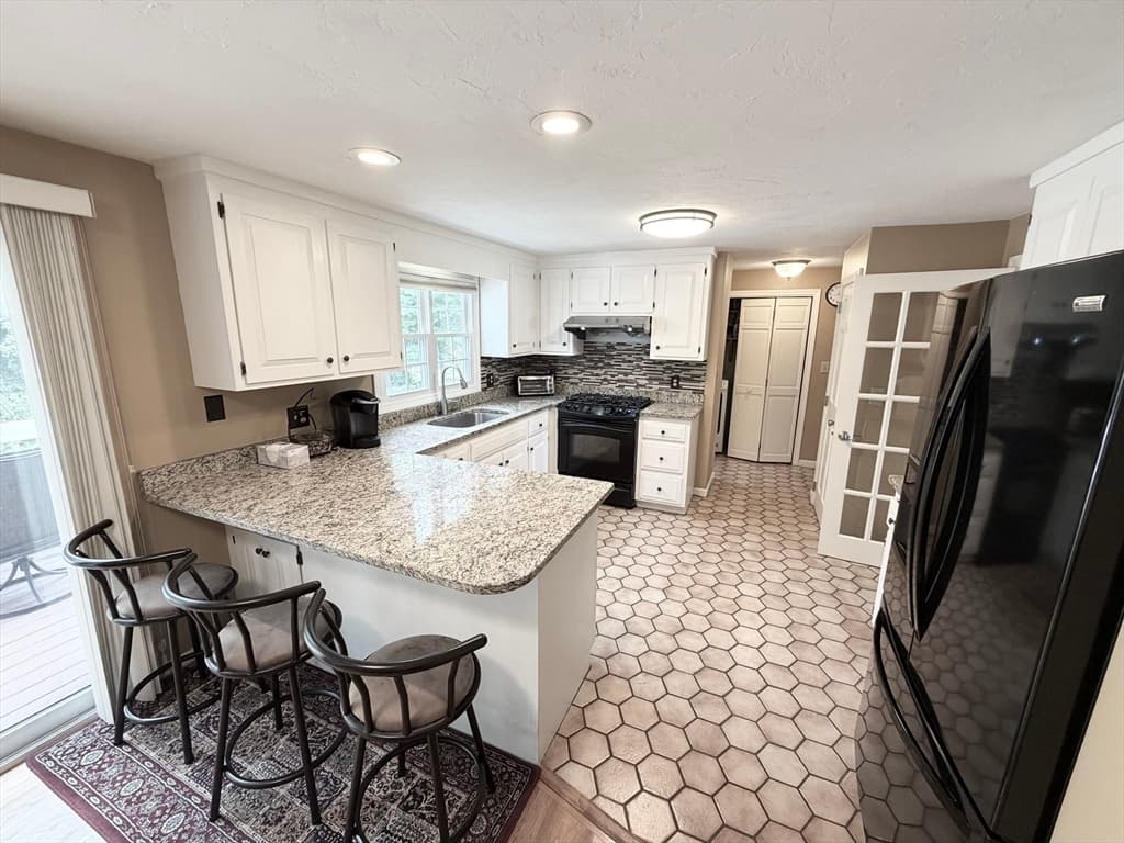 293 Davis Street, Northborough MA 01532 photo 10