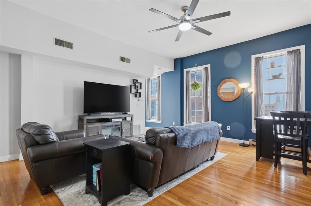219 Central St # 3E, Lowell MA 01852