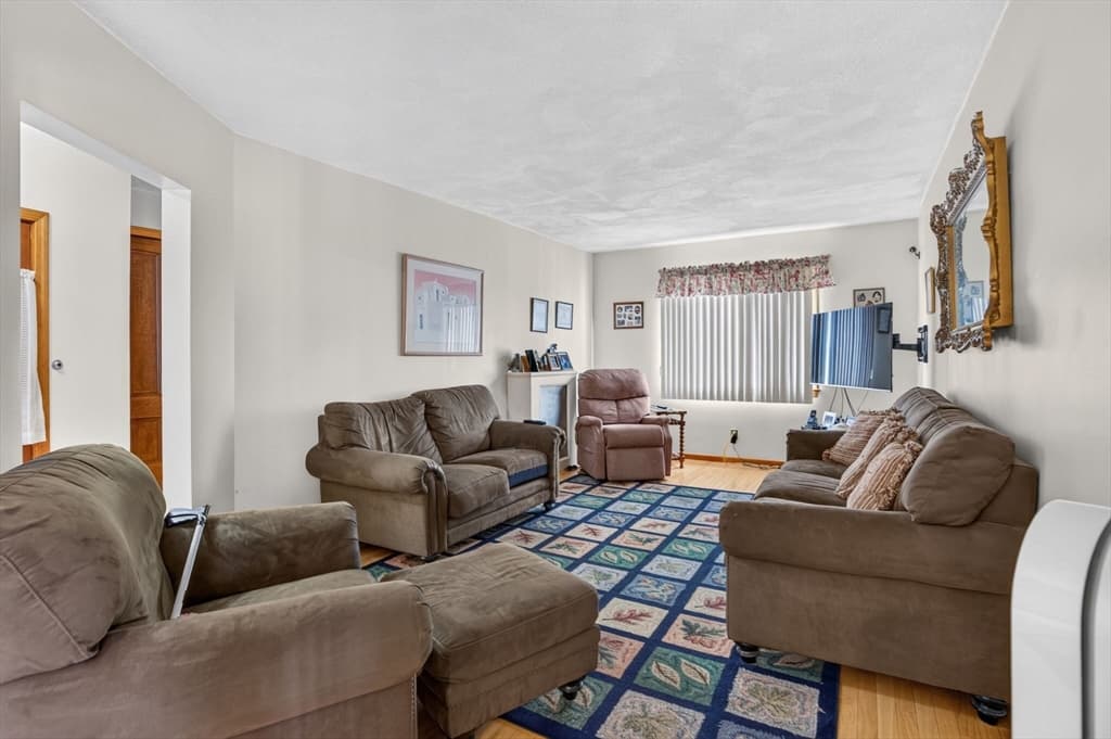 549 Main St, Medford MA 02155 photo 9
