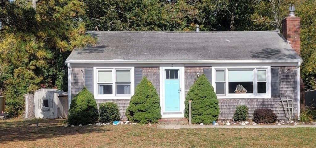 10 Ellis Dr, Dennis MA 02639
