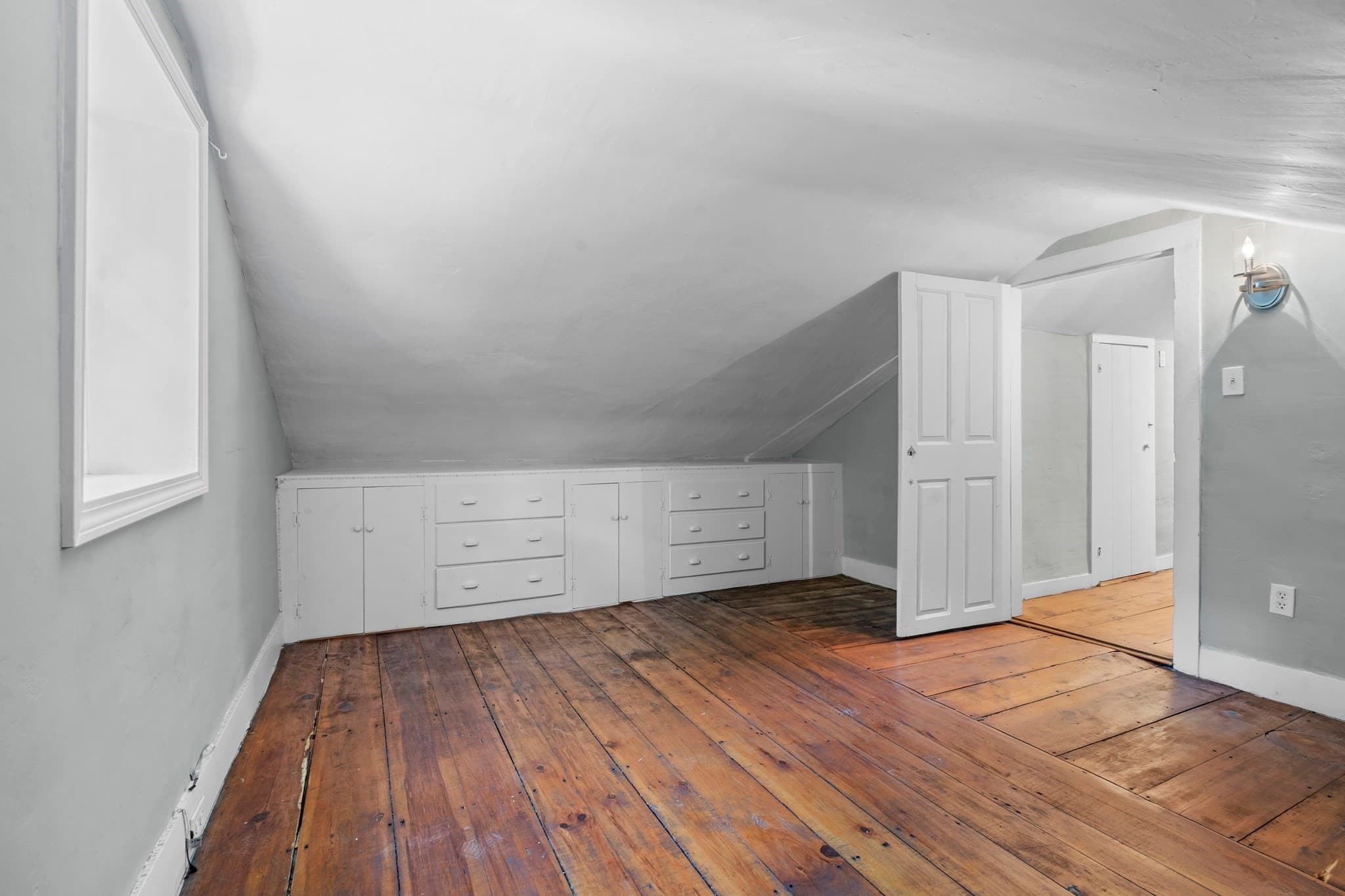 Single Family Residence at 2 Princeton Rd, Sterling MA 01564, Sterling, photo 24 of 35