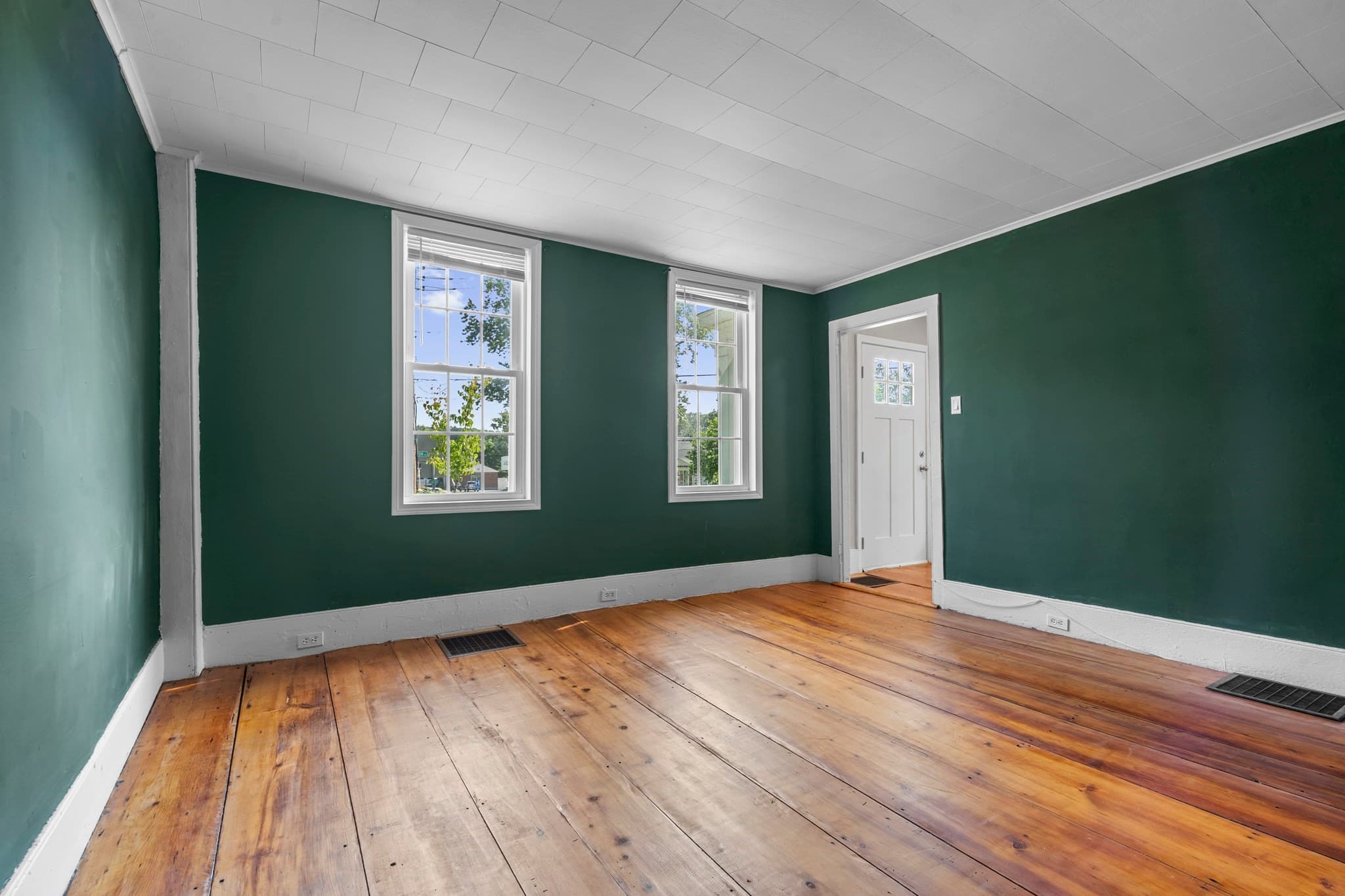 Single Family Residence at 2 Princeton Rd, Sterling MA 01564, Sterling, photo 14 of 35