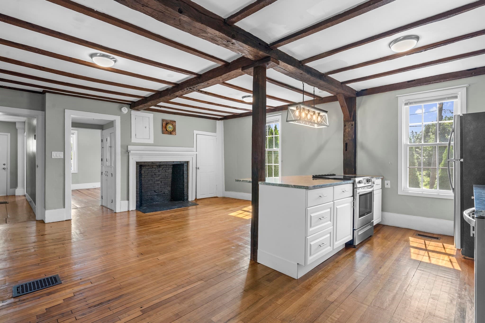 Single Family Residence at 2 Princeton Rd, Sterling MA 01564, Sterling, photo 4 of 35