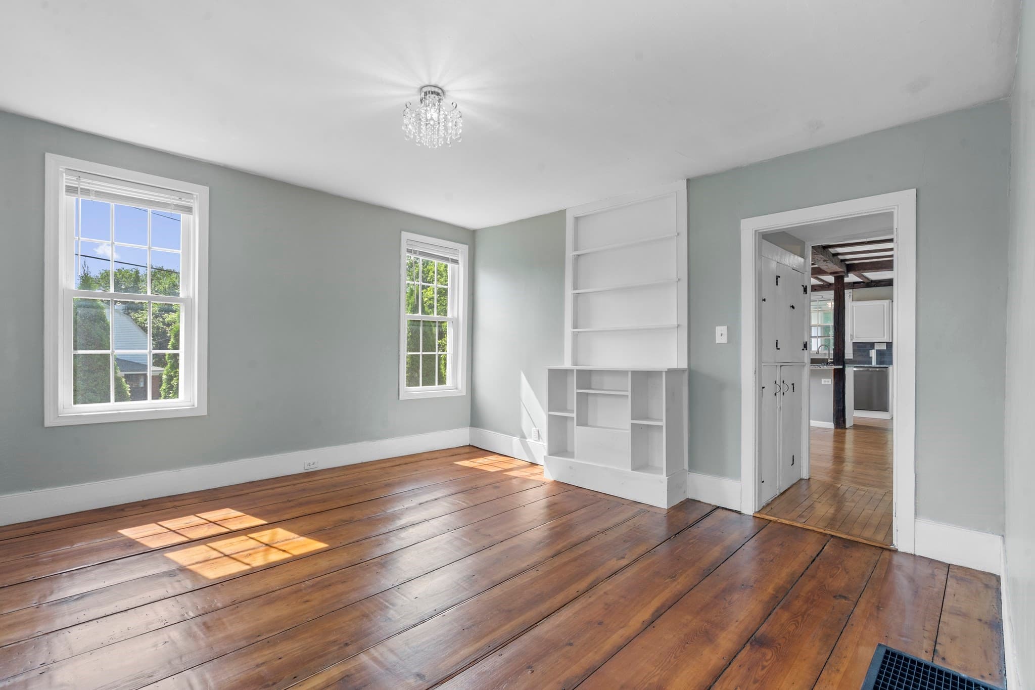 Single Family Residence at 2 Princeton Rd, Sterling MA 01564, Sterling, photo 8 of 35