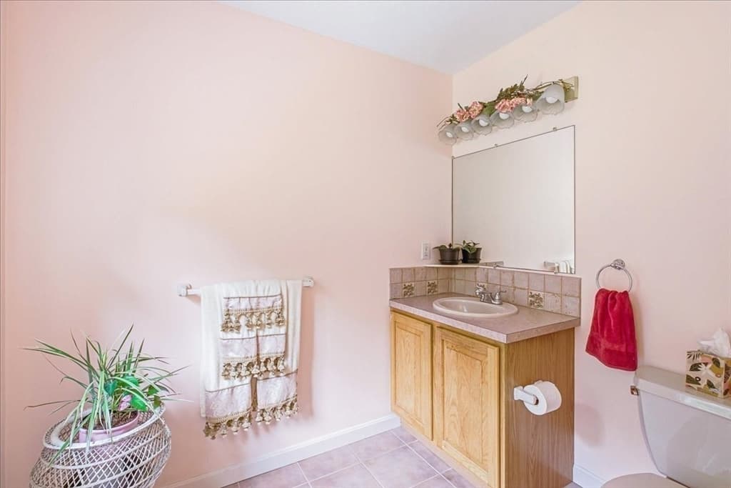 Single Family Residence at 12 Spenser Dr, Halifax MA 02338, Halifax, photo 16 of 40