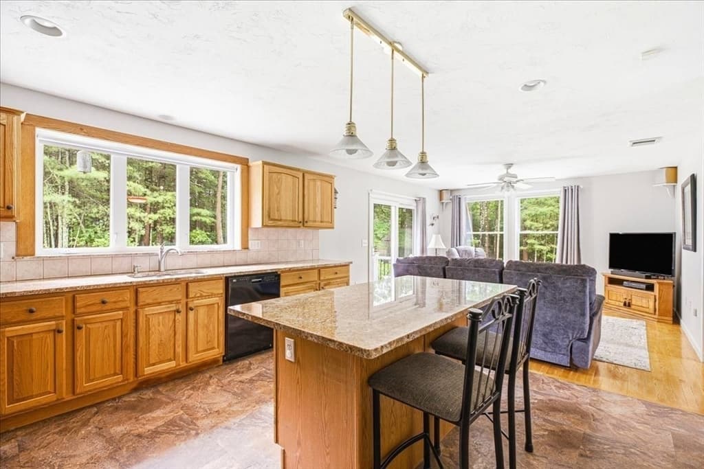 Single Family Residence at 12 Spenser Dr, Halifax MA 02338, Halifax, photo 12 of 40