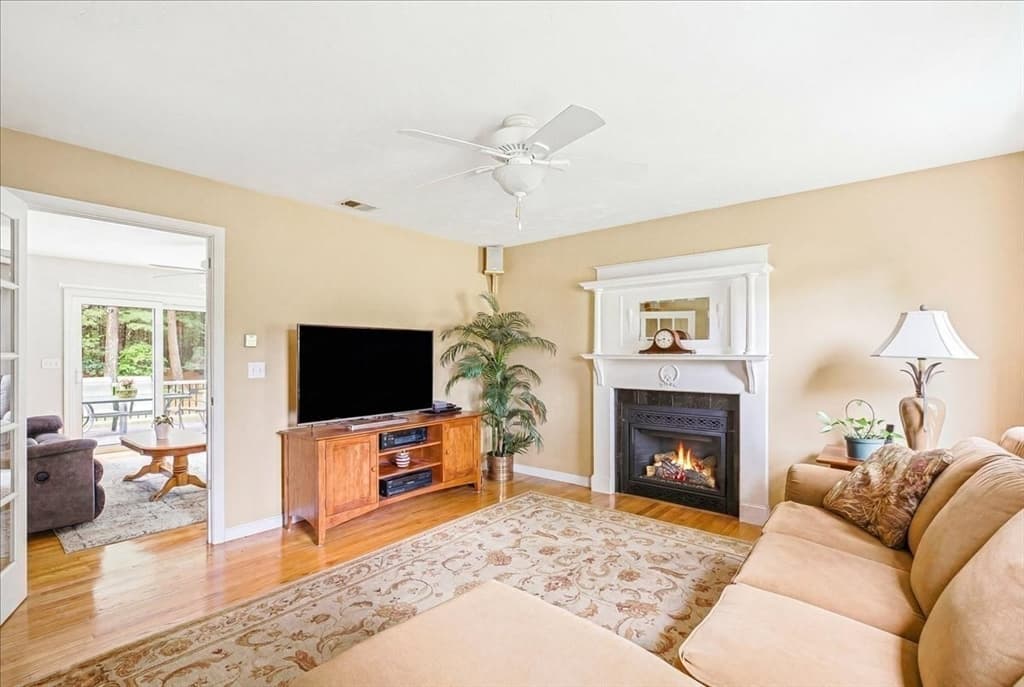 Single Family Residence at 12 Spenser Dr, Halifax MA 02338, Halifax, photo 8 of 40