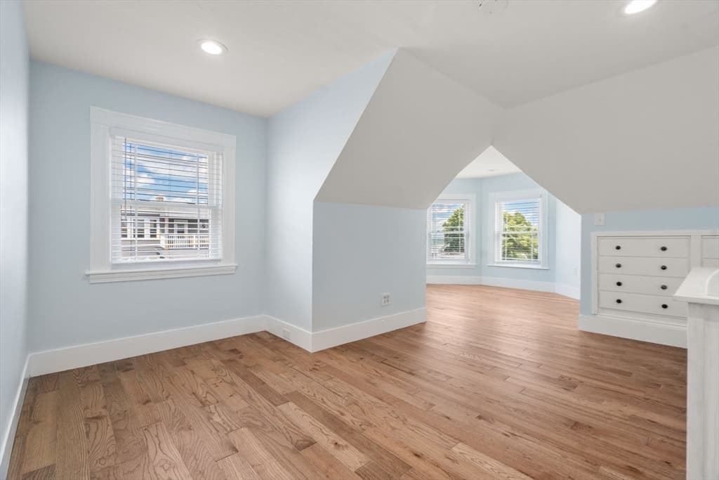 22 South Munroe Terrace, Boston MA 02122 photo 12