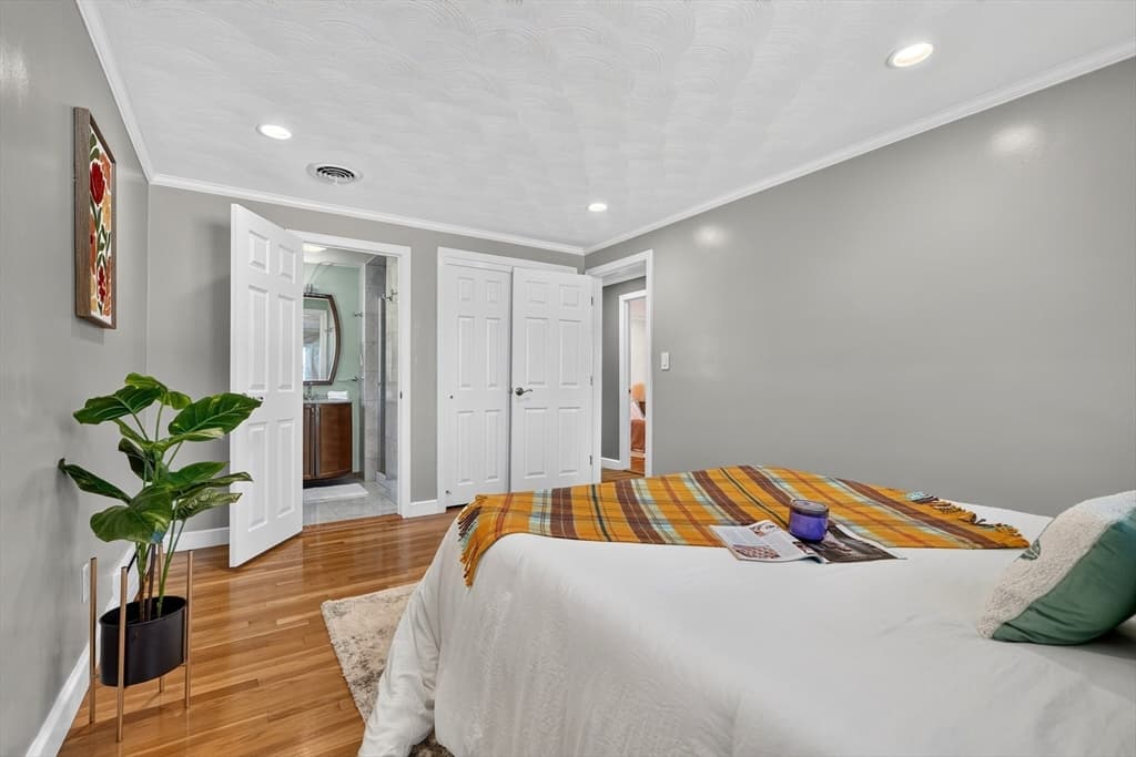 32 Bobolink Rd, Wellesley MA 02481 photo 17