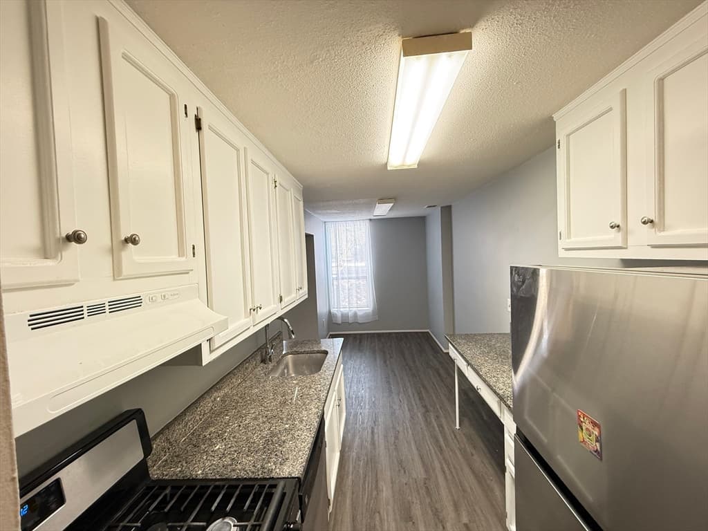 14 Shrewsbury Green Dr # D, Shrewsbury MA 01545 photo 2