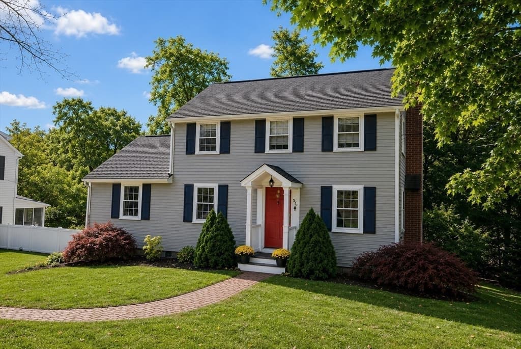 310 Concord Ave, Lexington MA 02421