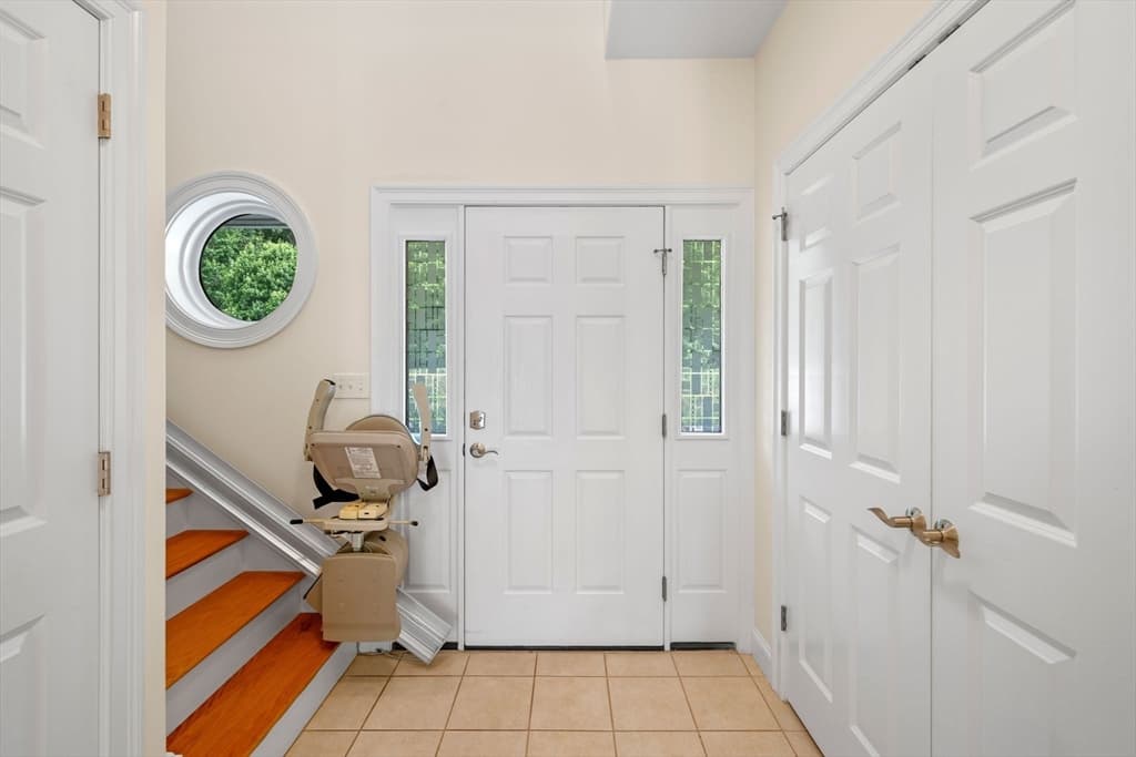 Condominium at 5 Pelton Way # 10, Hampton Falls NH 03844, Hampton Falls, photo 8 of 35