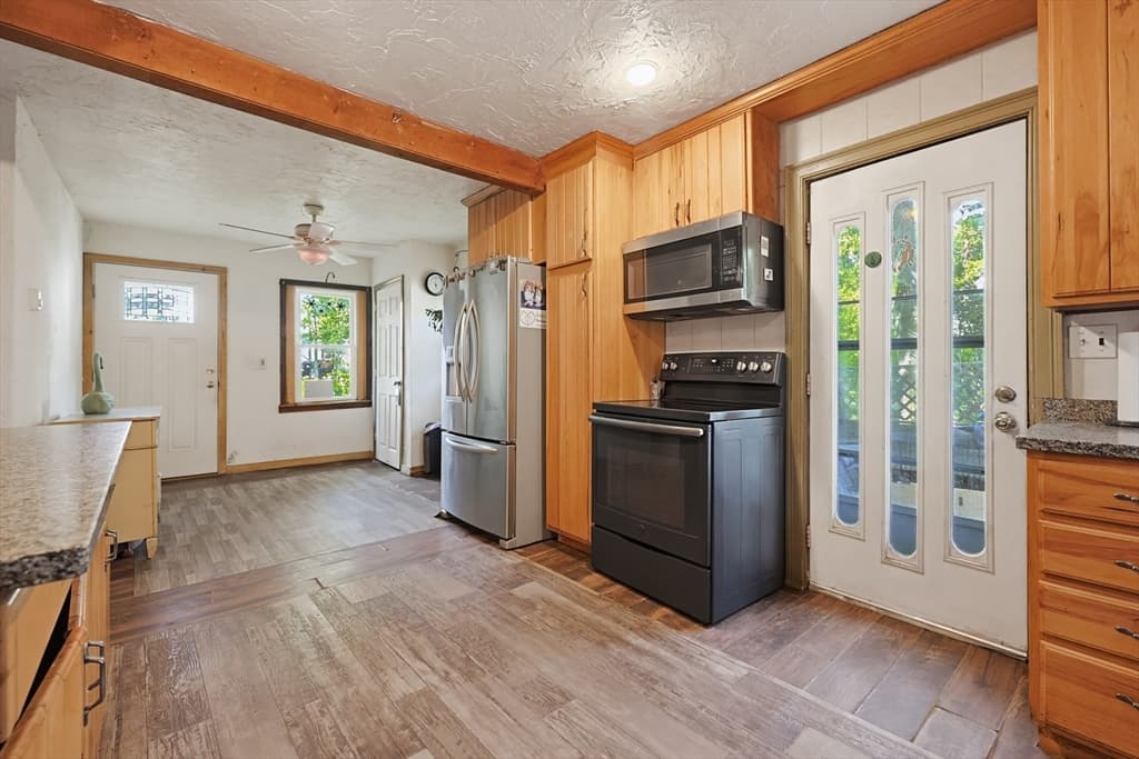 19 King Street, Norfolk MA 02056 photo 9