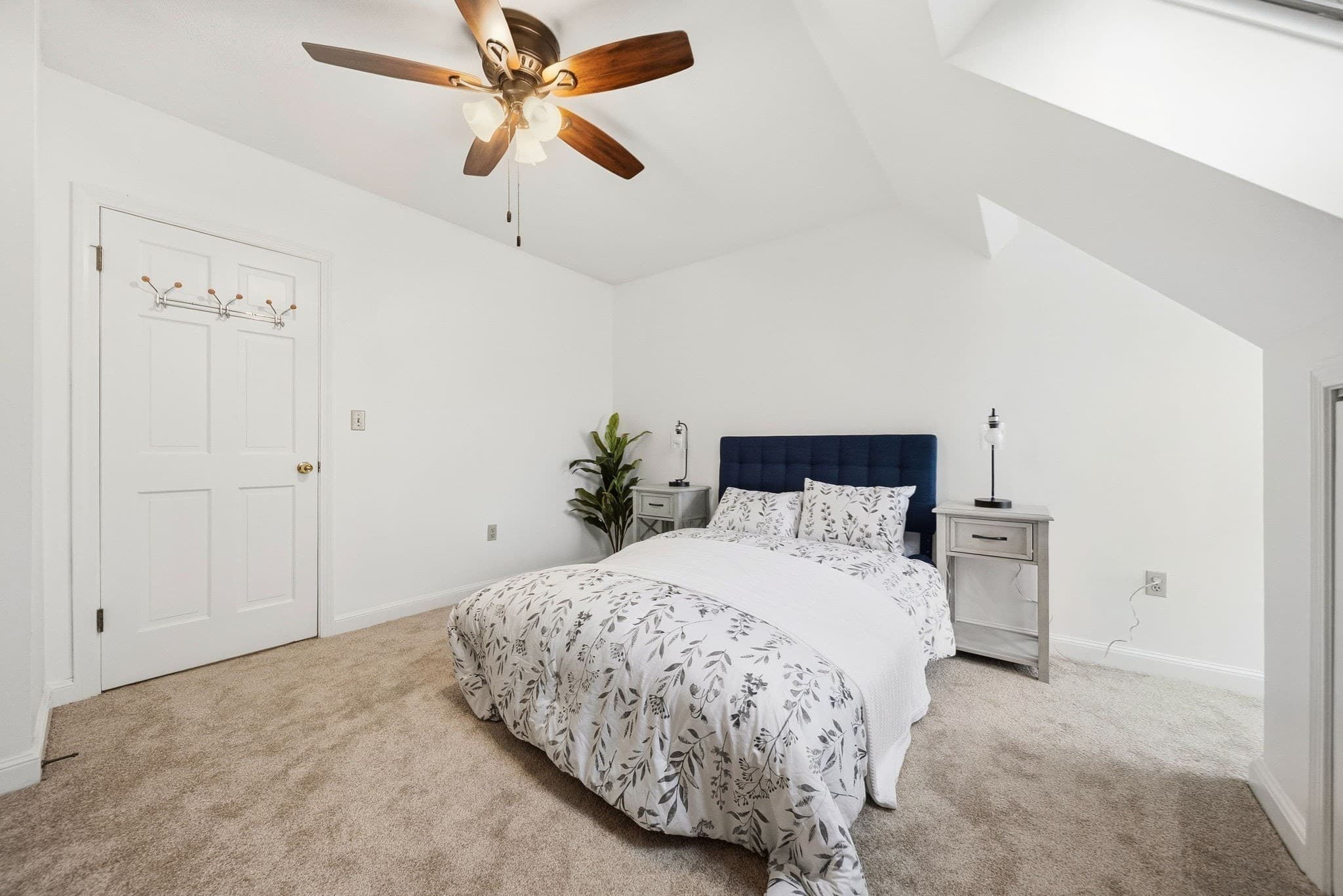 Condominium at 86 Walnut St # 3, Boston MA 02122, photo 23 of 38