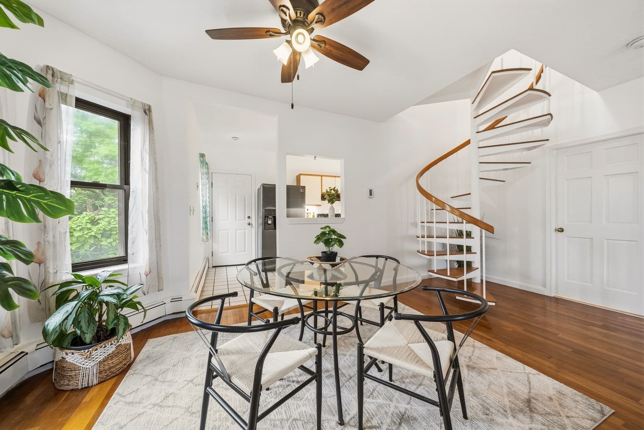 Condominium at 86 Walnut St # 3, Boston MA 02122, photo 10 of 38