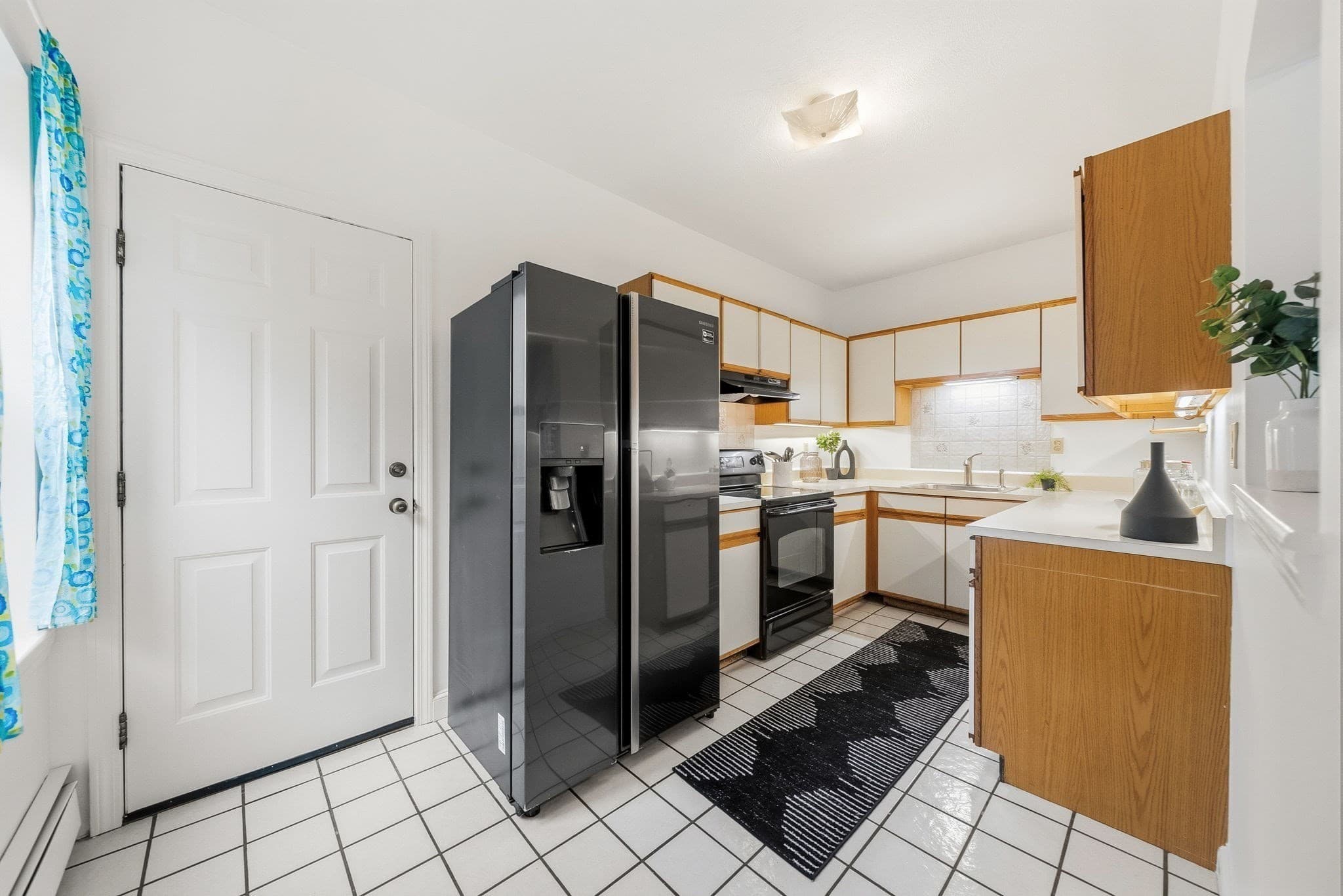 Condominium at 86 Walnut St # 3, Boston MA 02122, photo 11 of 38