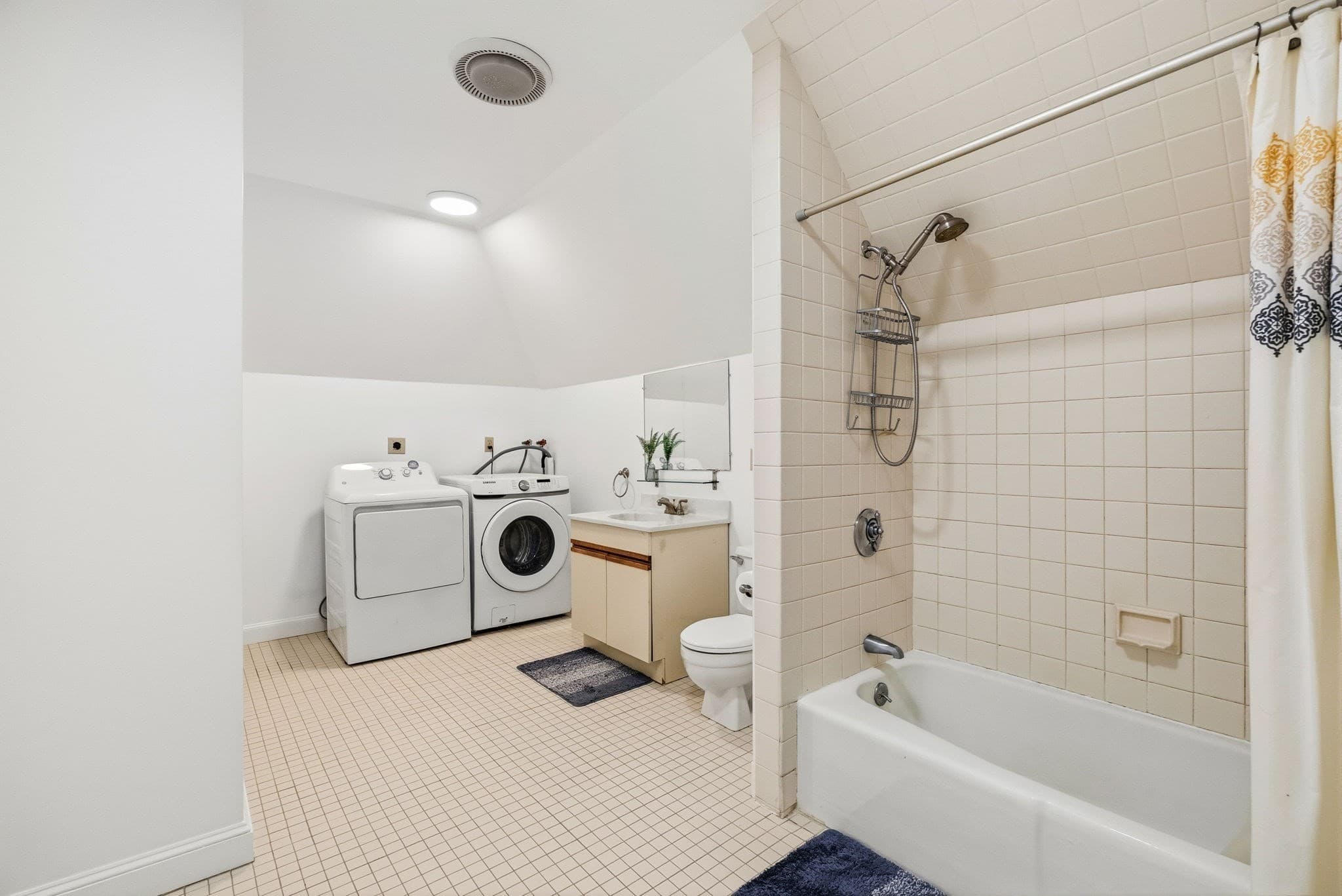 Condominium at 86 Walnut St # 3, Boston MA 02122, photo 19 of 38