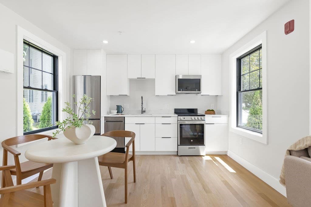 43 Crafts Street, Newton MA 02458 photo 6