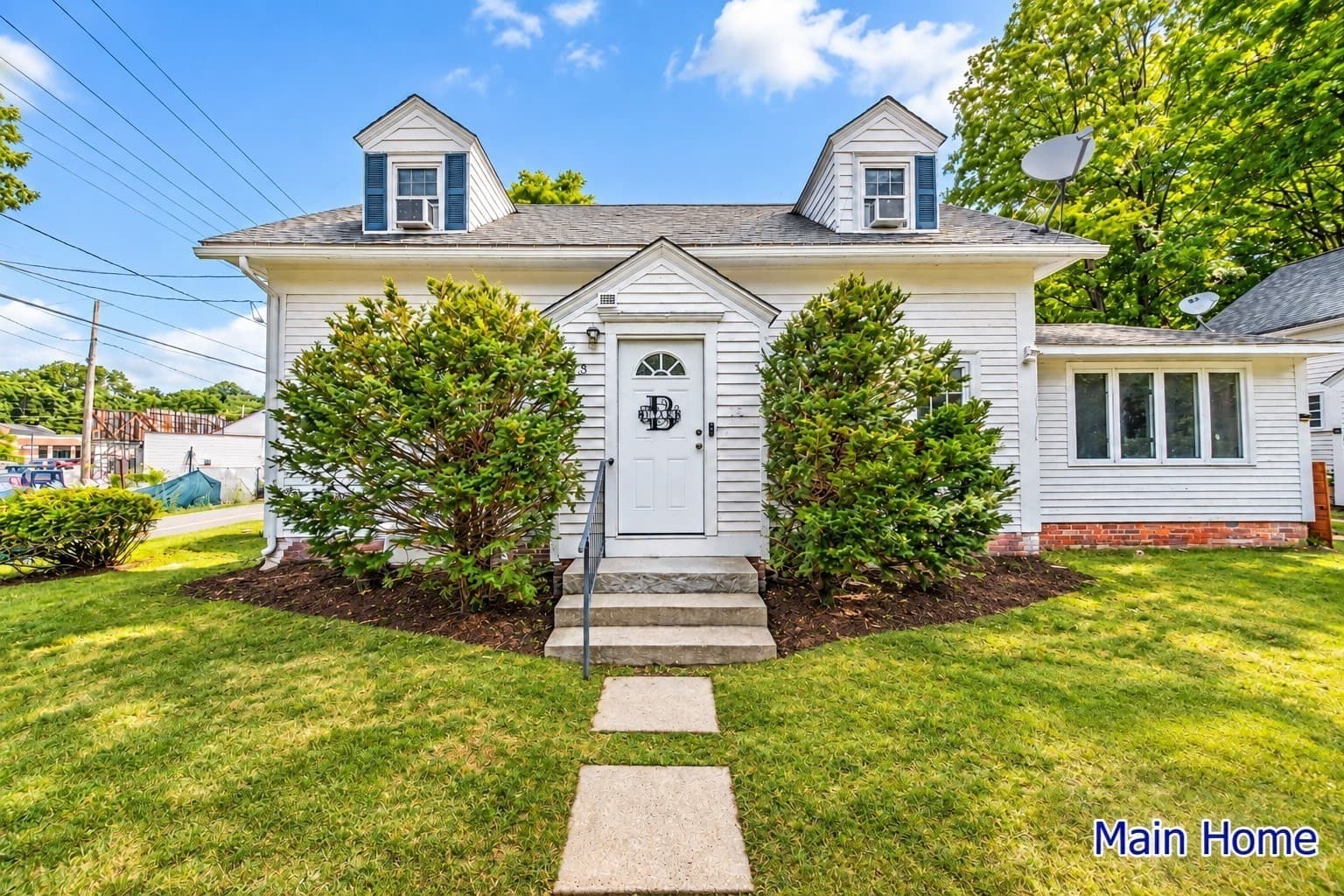 15-17 Pleasant St, Lunenburg MA 01462