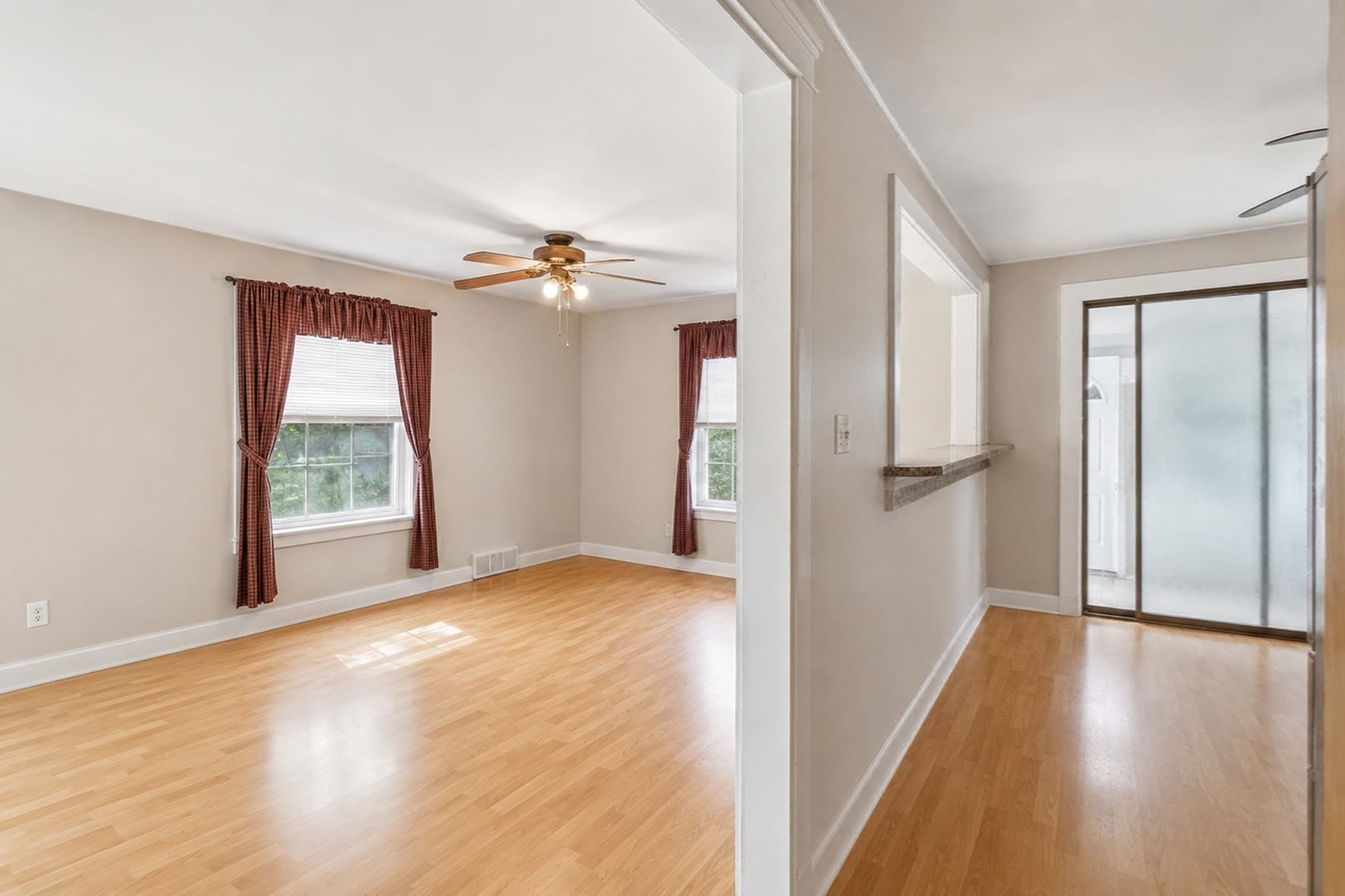 Single Family Residence at 14 Highland Ave, Taunton MA 02780, photo 8 of 34