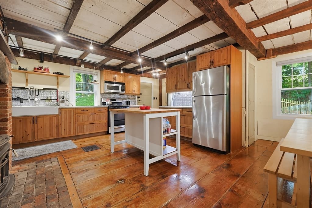 Single Family Residence at 5 Clark Terrace, Spencer MA 01562, Spencer, photo 10 of 38
